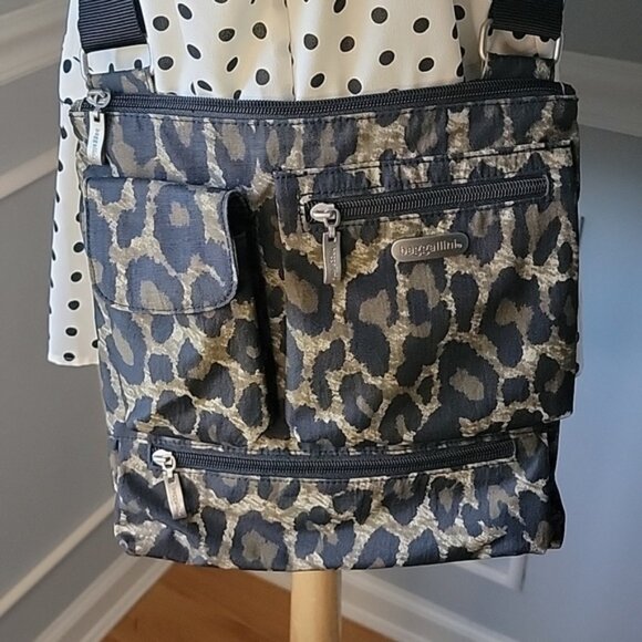 BAGGALLI Nylon Leopard Print Adjustable Crossbody Shoulder Strap Bag - Picture 2 of 12